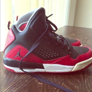 Boys Nike Flight sneakers